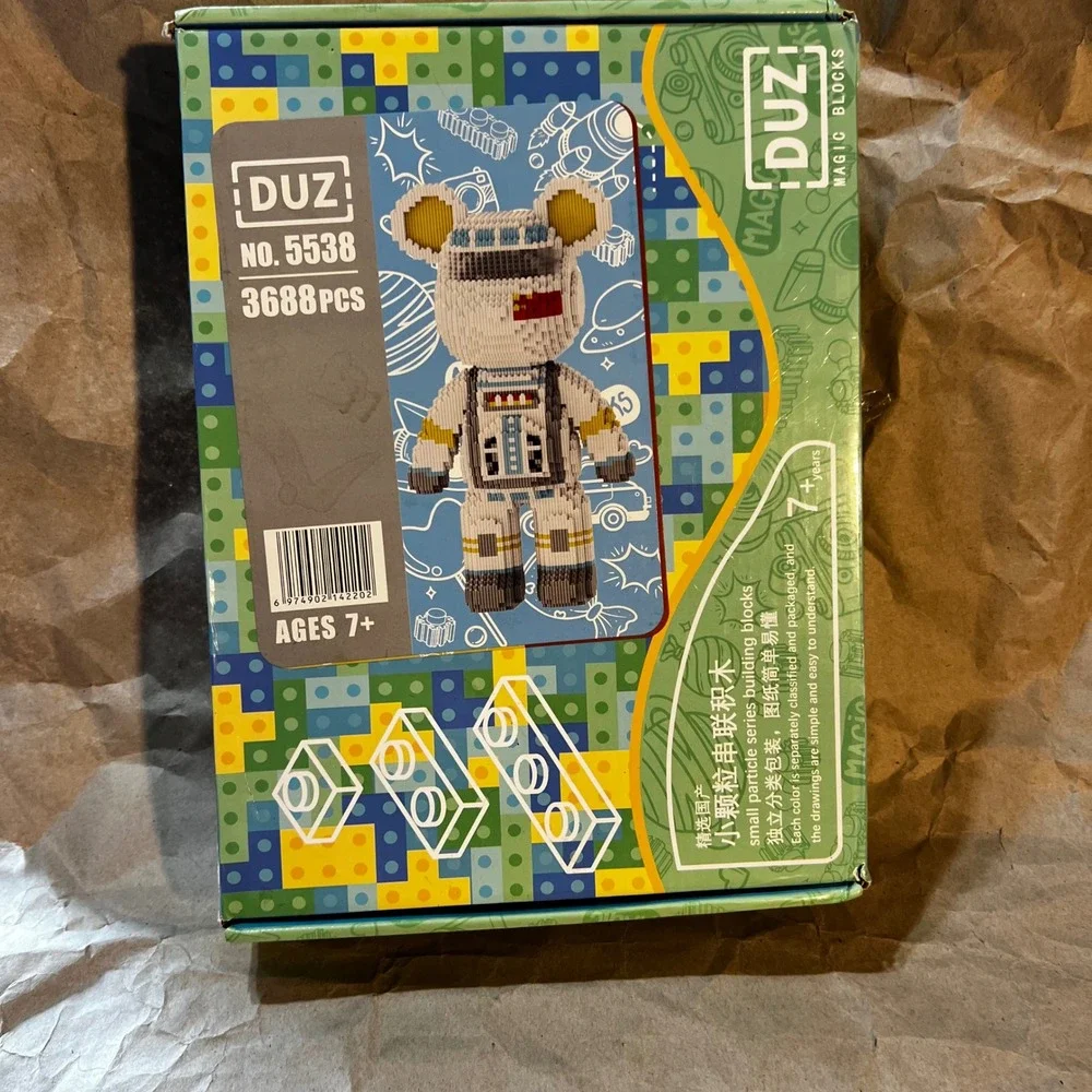 DUZ 3688pcs Magic Blocks Astronaut Bear 5538 White Space Theme Micro Building